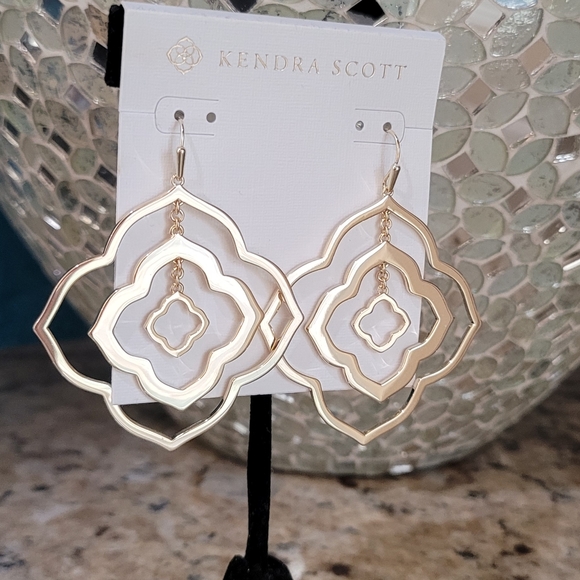 Rare Kendra Scott Gold Logo Statement Earrings - Picture 2 of 12